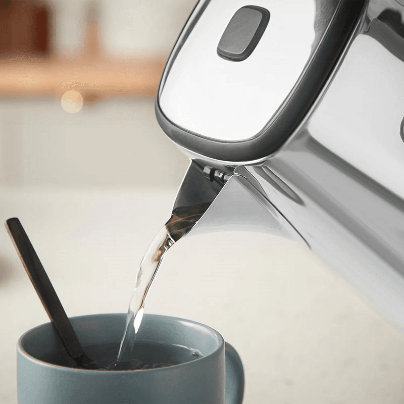 Distinctions Jug Kettle