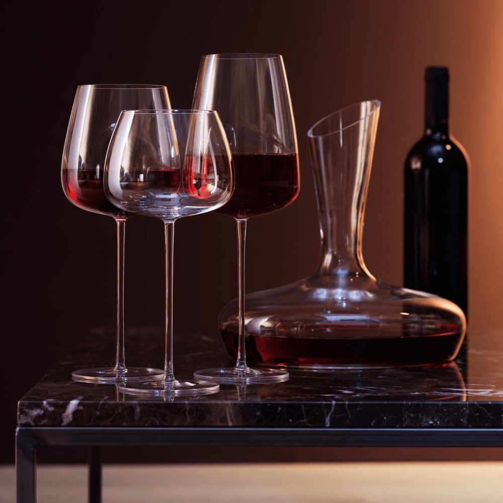 Wine Culture Pair of red wine goblets, clear