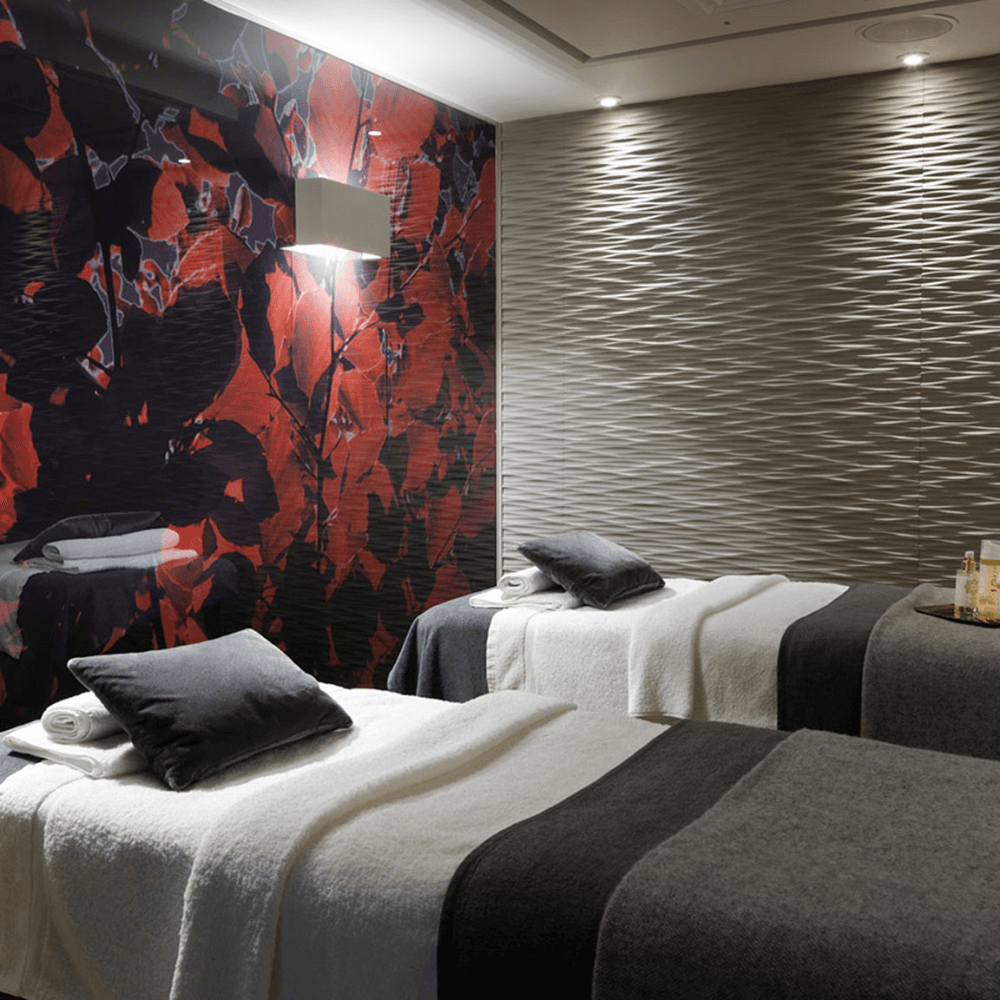 5* Athenaeum Hotel Midweek Luxury Restore Spa Day with Treatment and Prosecco for Two