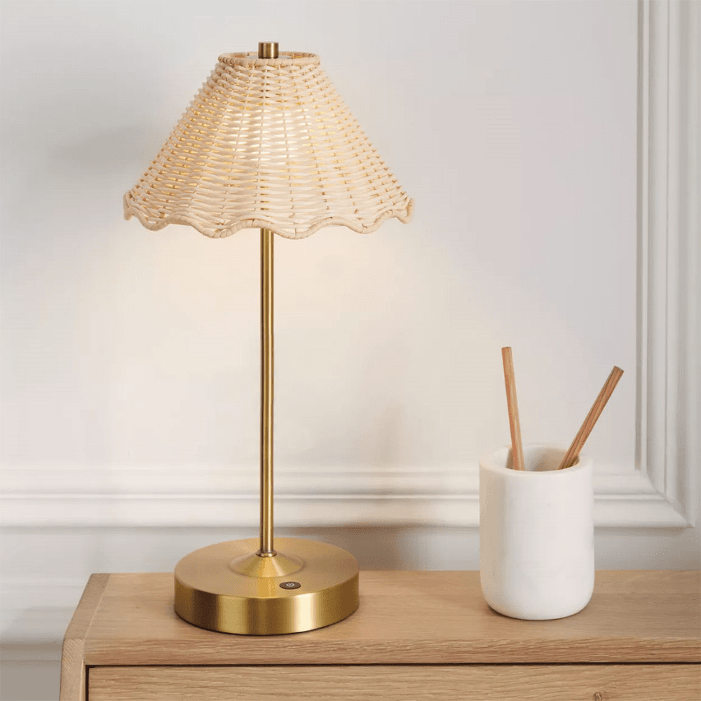 Nellie Portable Lamp