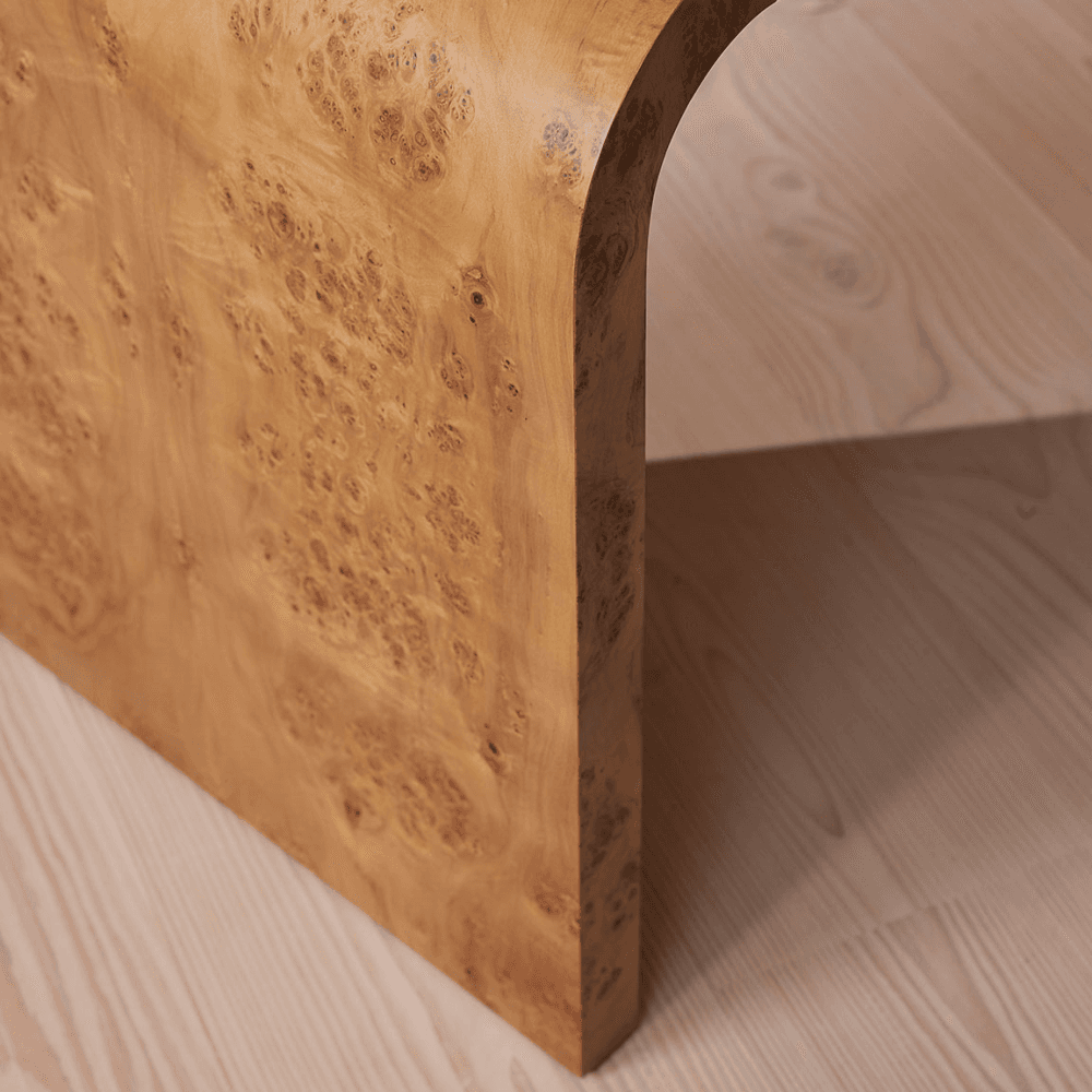 Wallace Desk, Mappa Burl