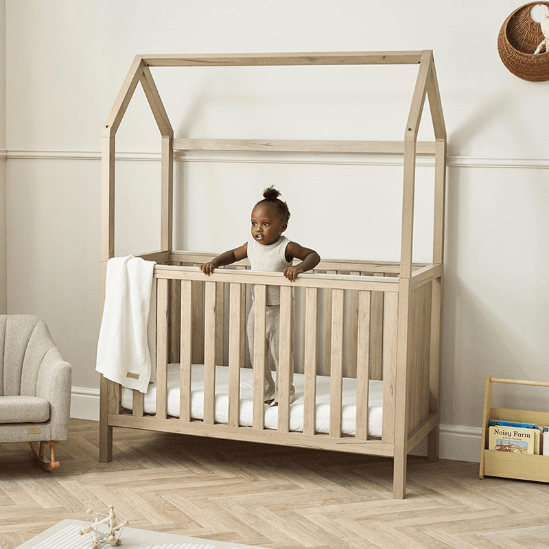 Casa 3 in 1 Cot Bed, Harvest Oak