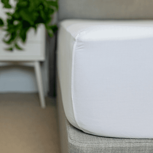 Image showing the Organic Cotton Deep Fitted Sheet product.