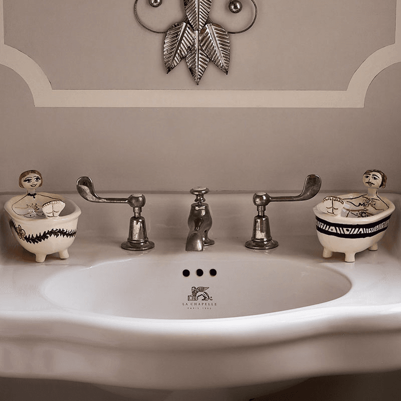 Michelangelo & Bianca Pair of Soap Dishes, Multi