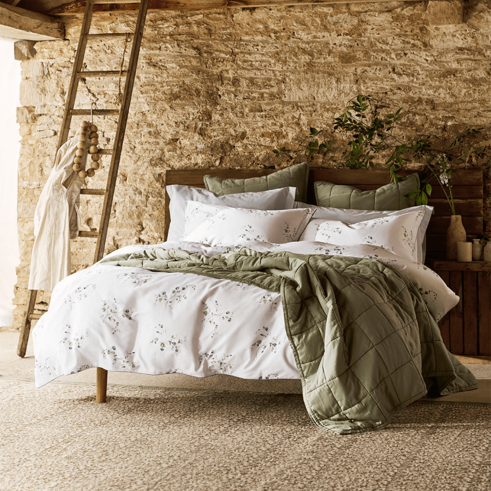 Forget Me Knot Duvet Set