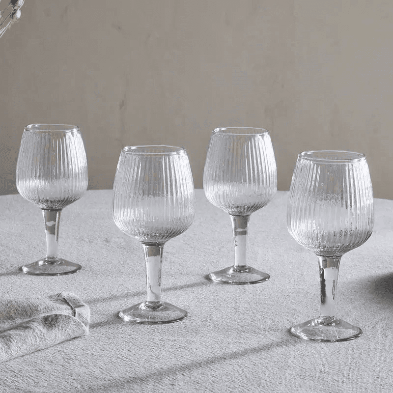 Otuba Set of 4 Wine Glasses