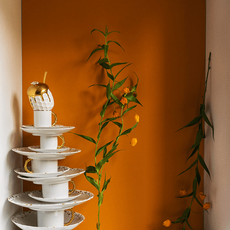 Beehive Honeypot, White & Gold