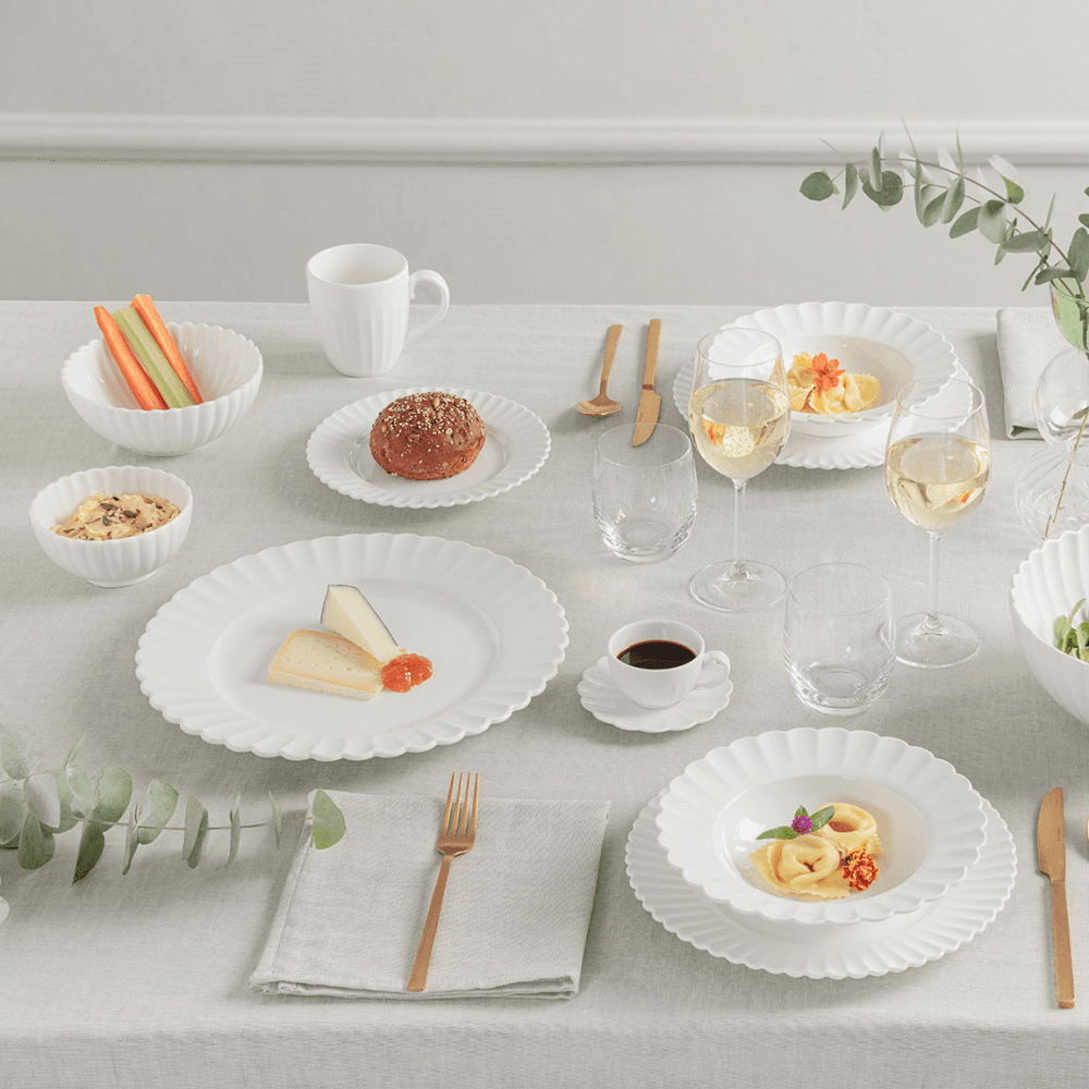 Bellavista Charger Plate, White