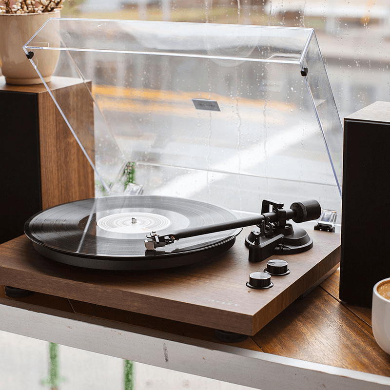 C62 Turntable Shelf System