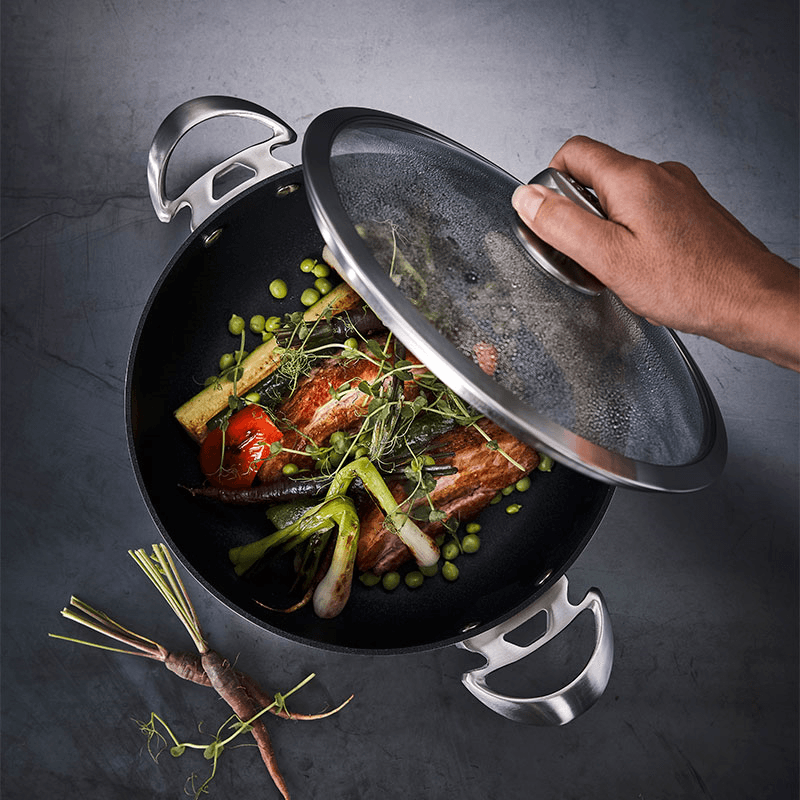 CS+ Low Casserole with Lid, Stainless Steel