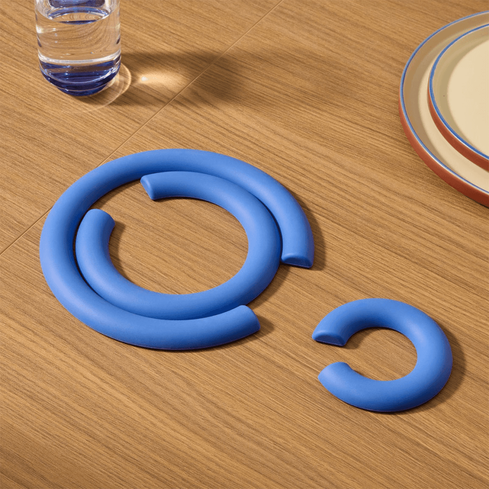 Modern Studio Silicone Trivet, Blue