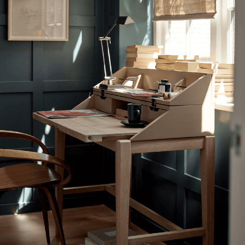 Ardingly Desk, Lily