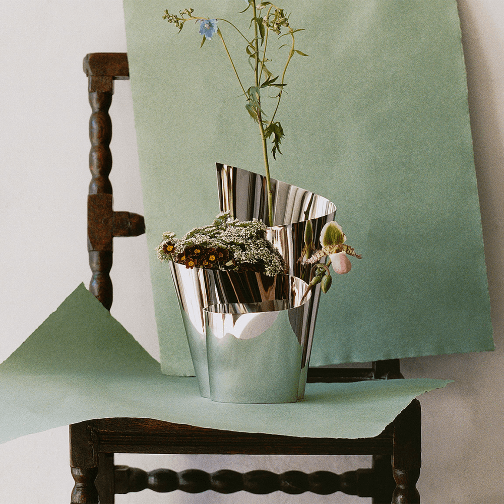 Fold Tall Mirror Vase, Silver