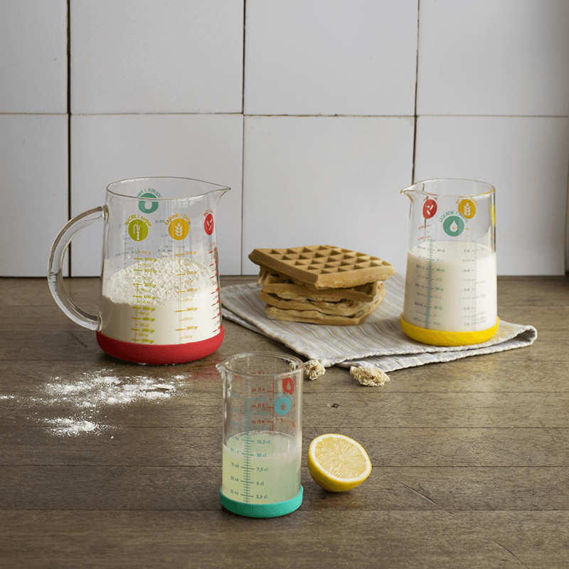 Glass Measuring Jug With Silicone Base
