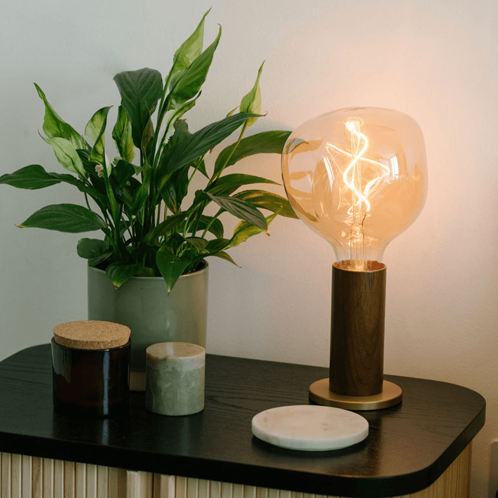 Knuckle Pendant Table Lamp with Voronoi Bulb
