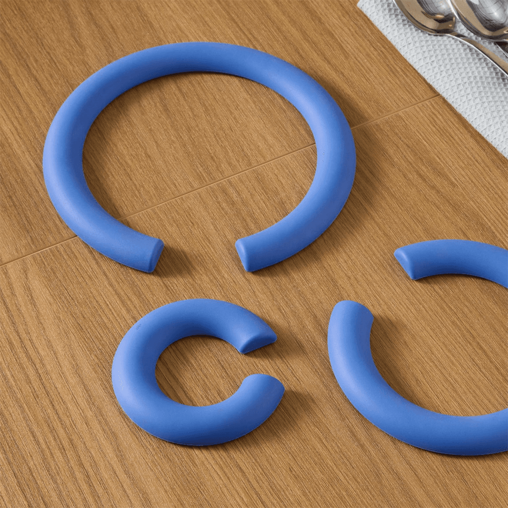 Modern Studio Silicone Trivet, Blue