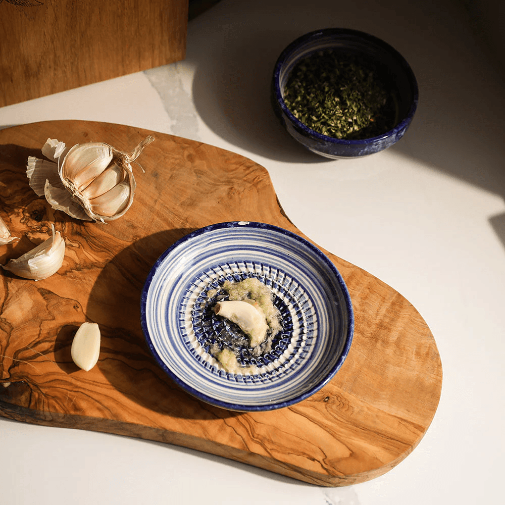 Ripple Garlic Grater, Blue