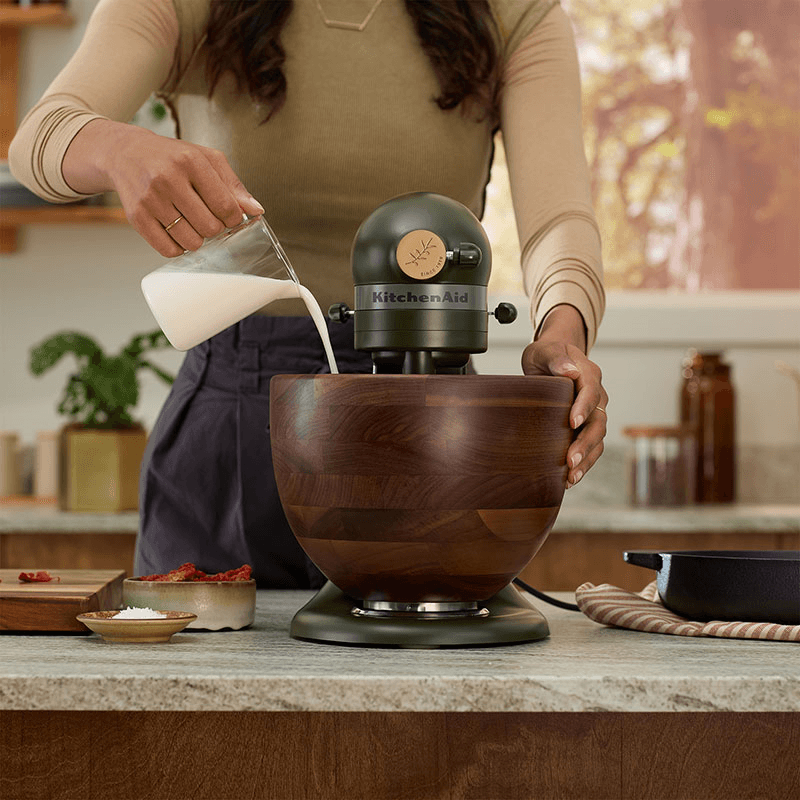 Design Series Artisan Tilt-Head Stand Mixer, 4.8L