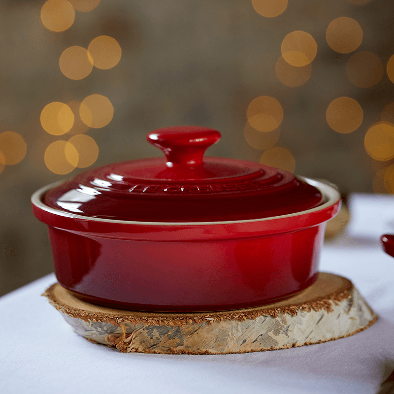 Stoneware Camembert baker, Cerise