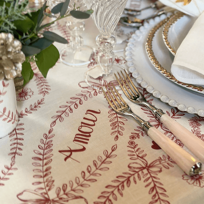 Amour Bonheur Linen Tablecloth