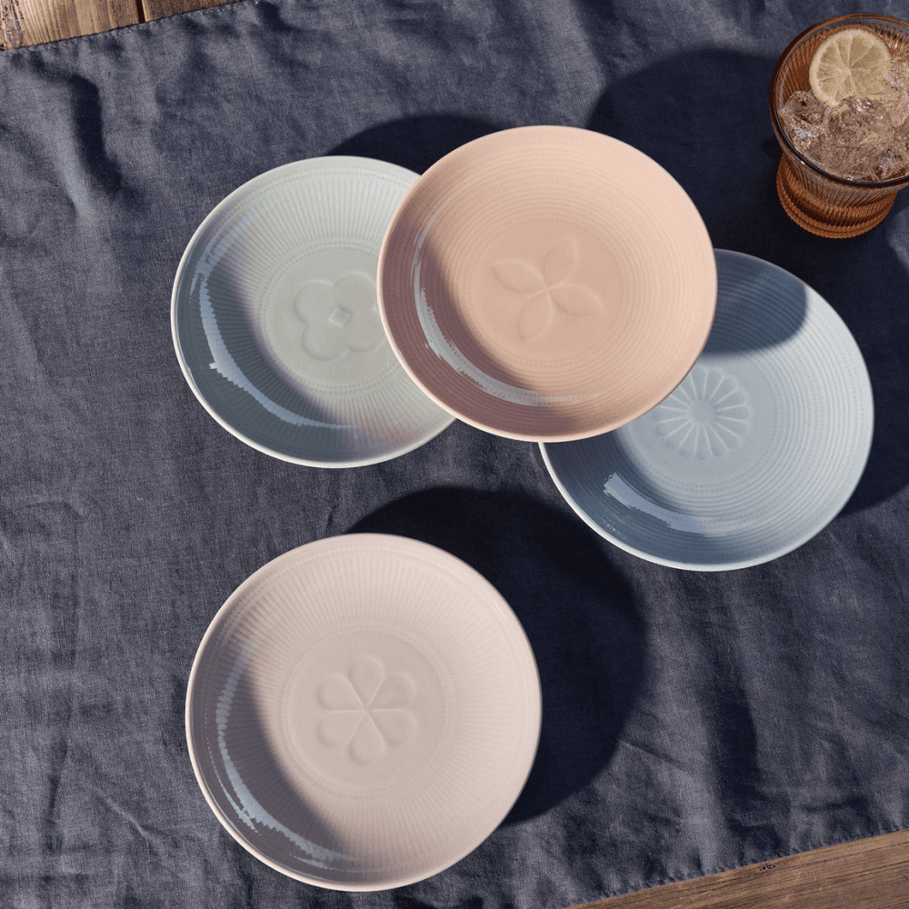 Lambeth Set of 4 Plates