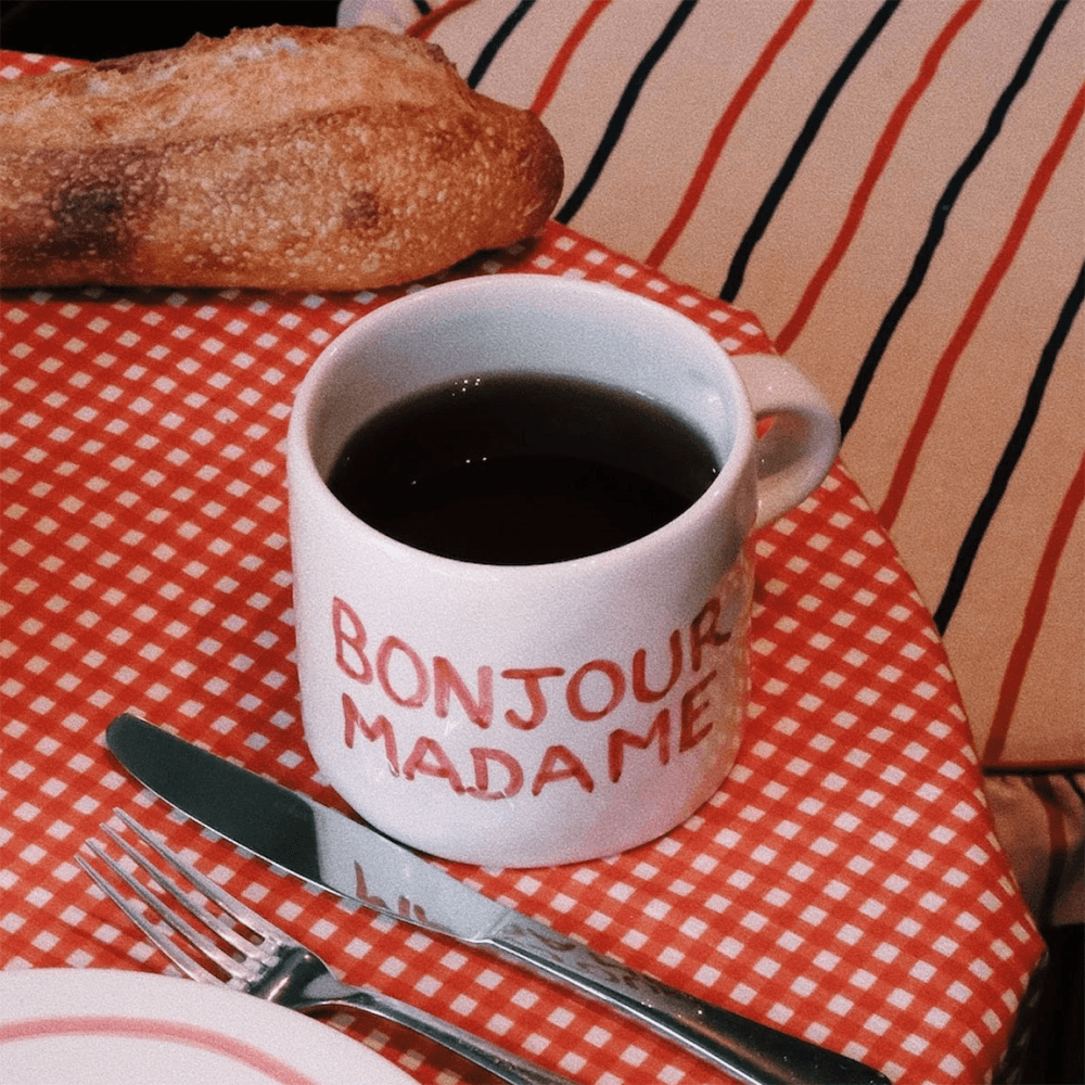 Madame Mug, Red