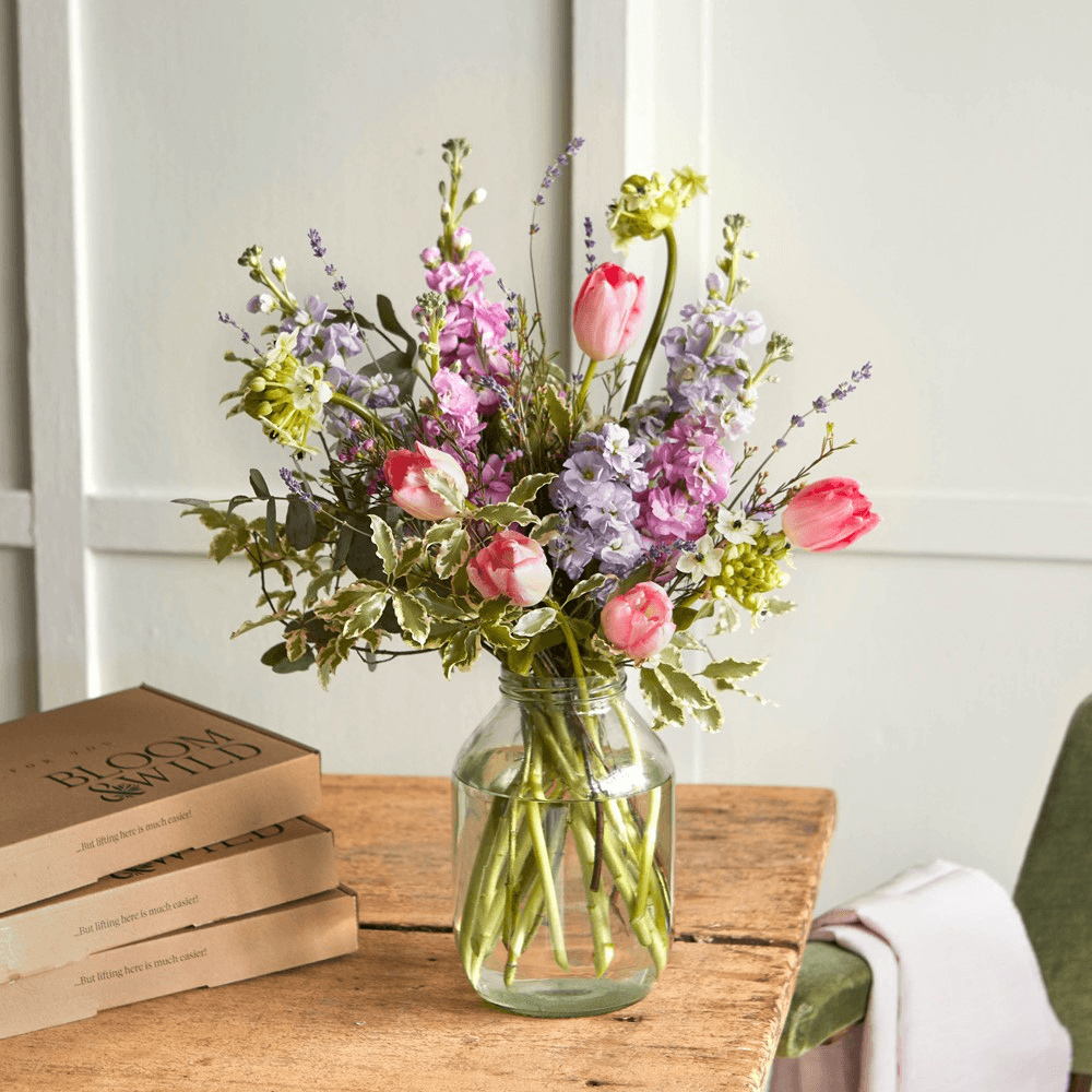 Lux Letterbox flower subscription