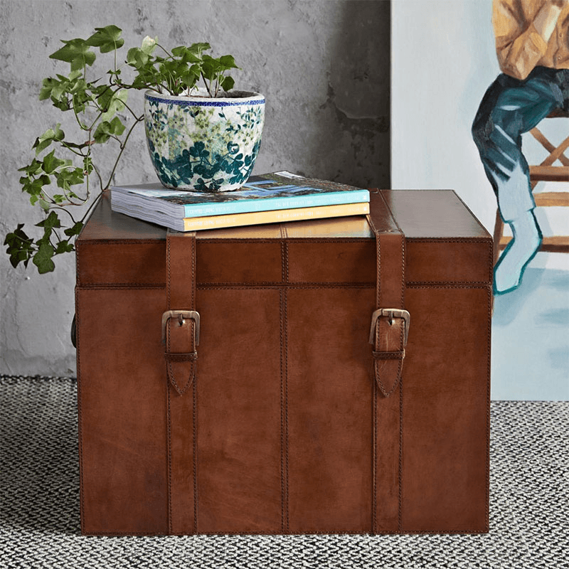 Leather Medium trunk, Conker Brown