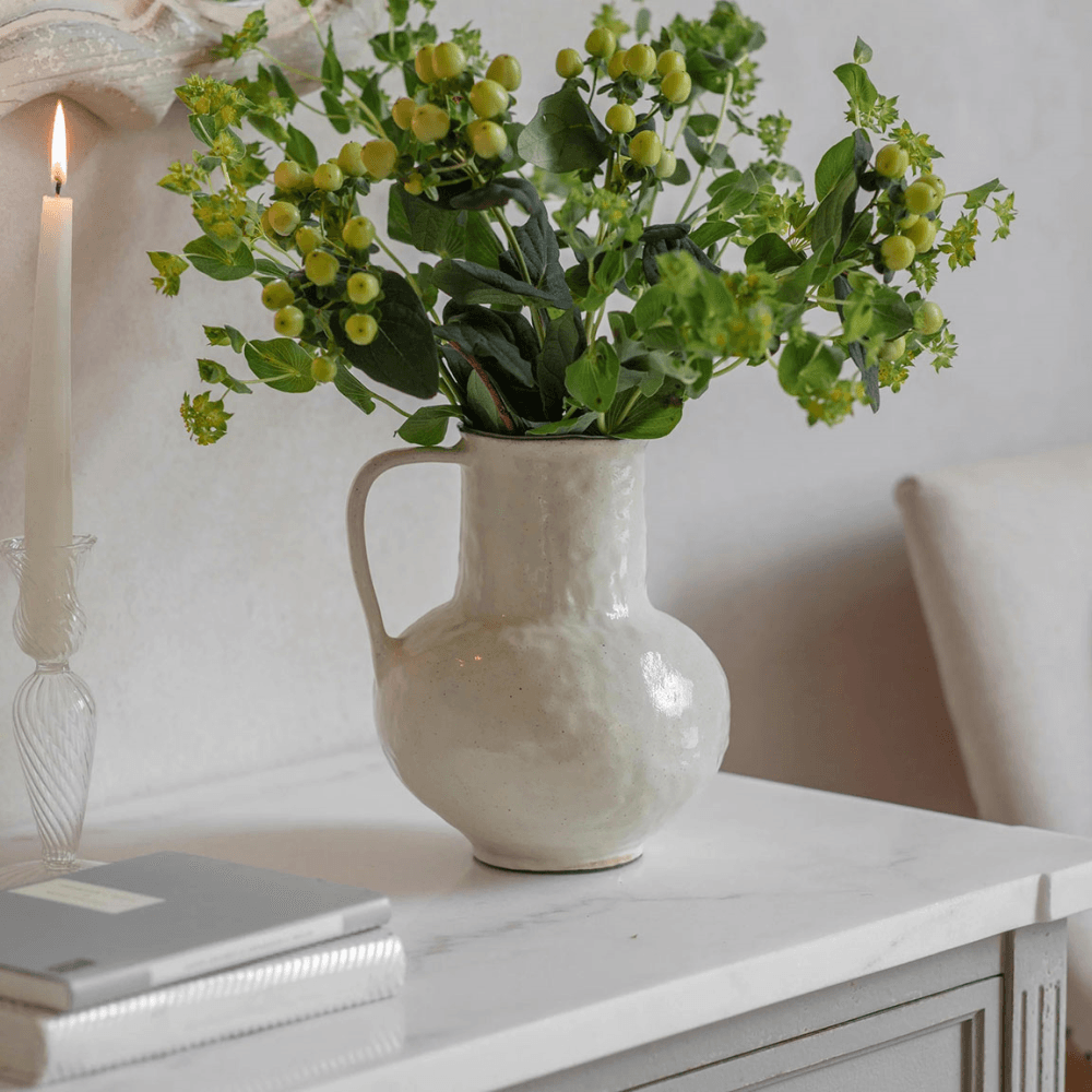Menerbes Menerbes Pitcher, Beige
