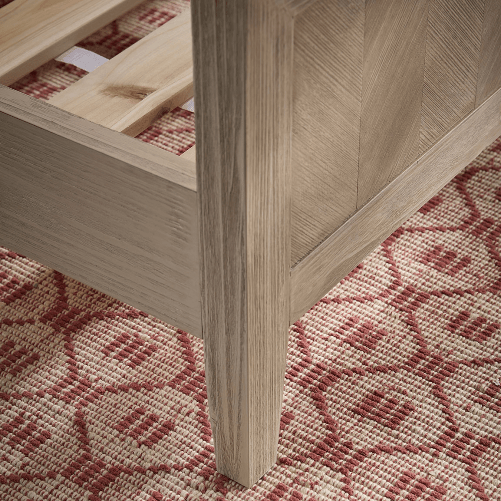 Tova Limewashed Bed