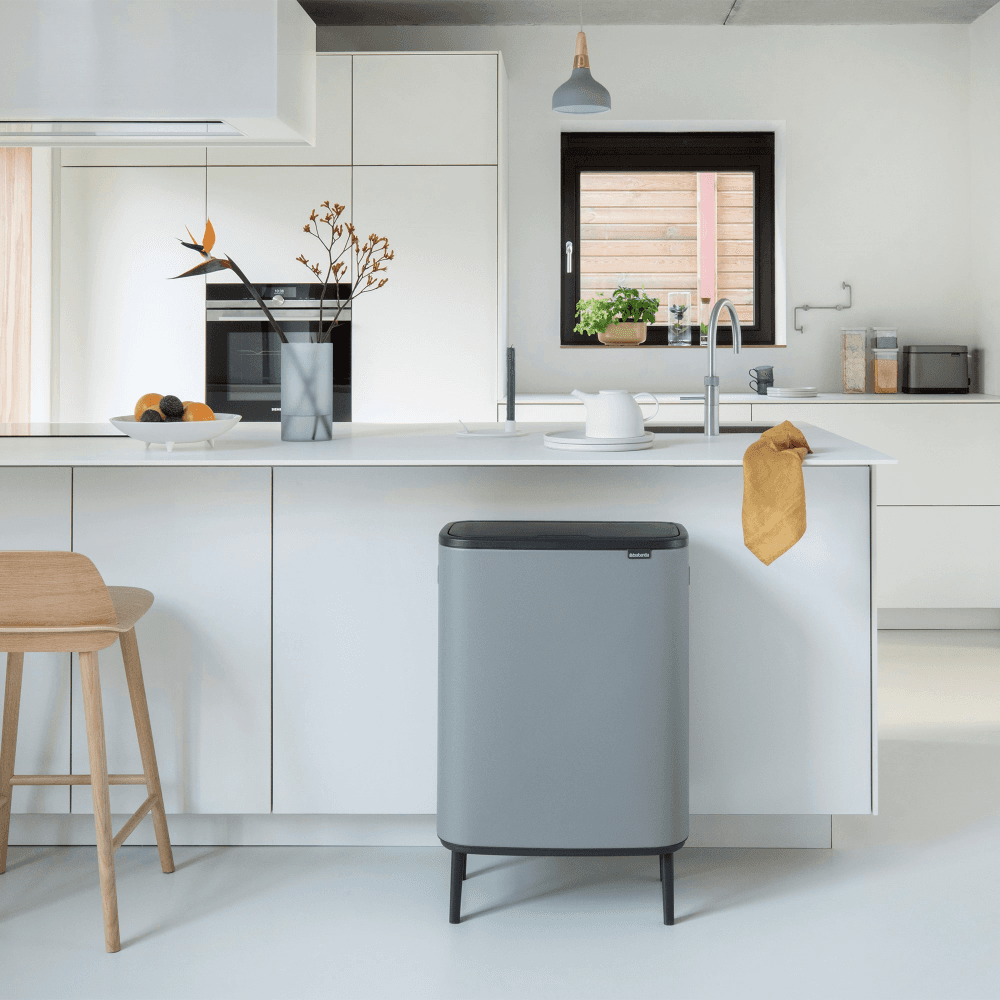 Bo Hi Touch Bin, Mineral Concrete Grey