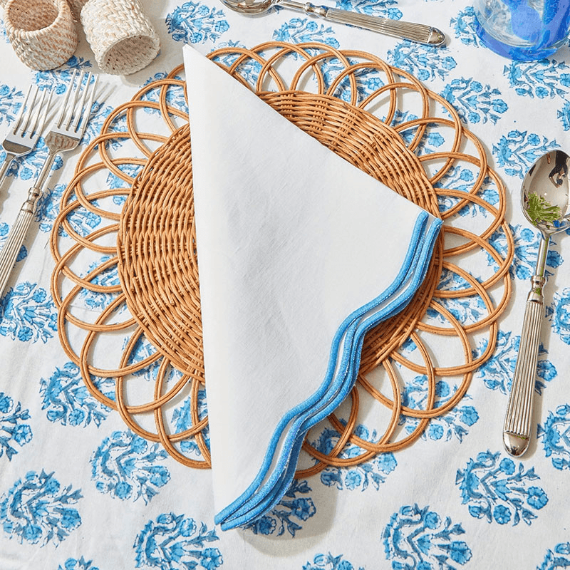 Scalloped Set of 4 Napkins