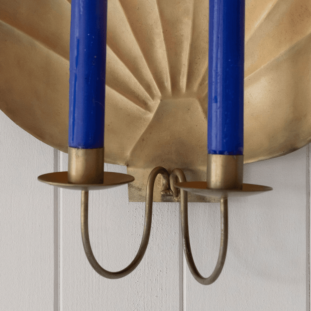 Shell Wall Sconce, Antiqued Brass