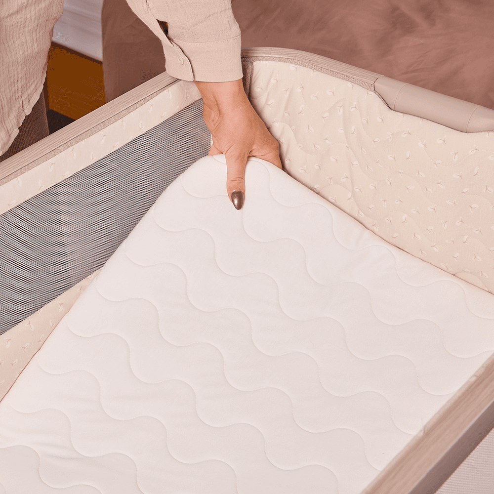 CoZee Air 2 Bedside Crib