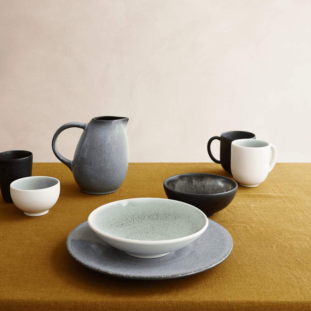 Tourron Pair of dinner plates, Gris Ecorce
