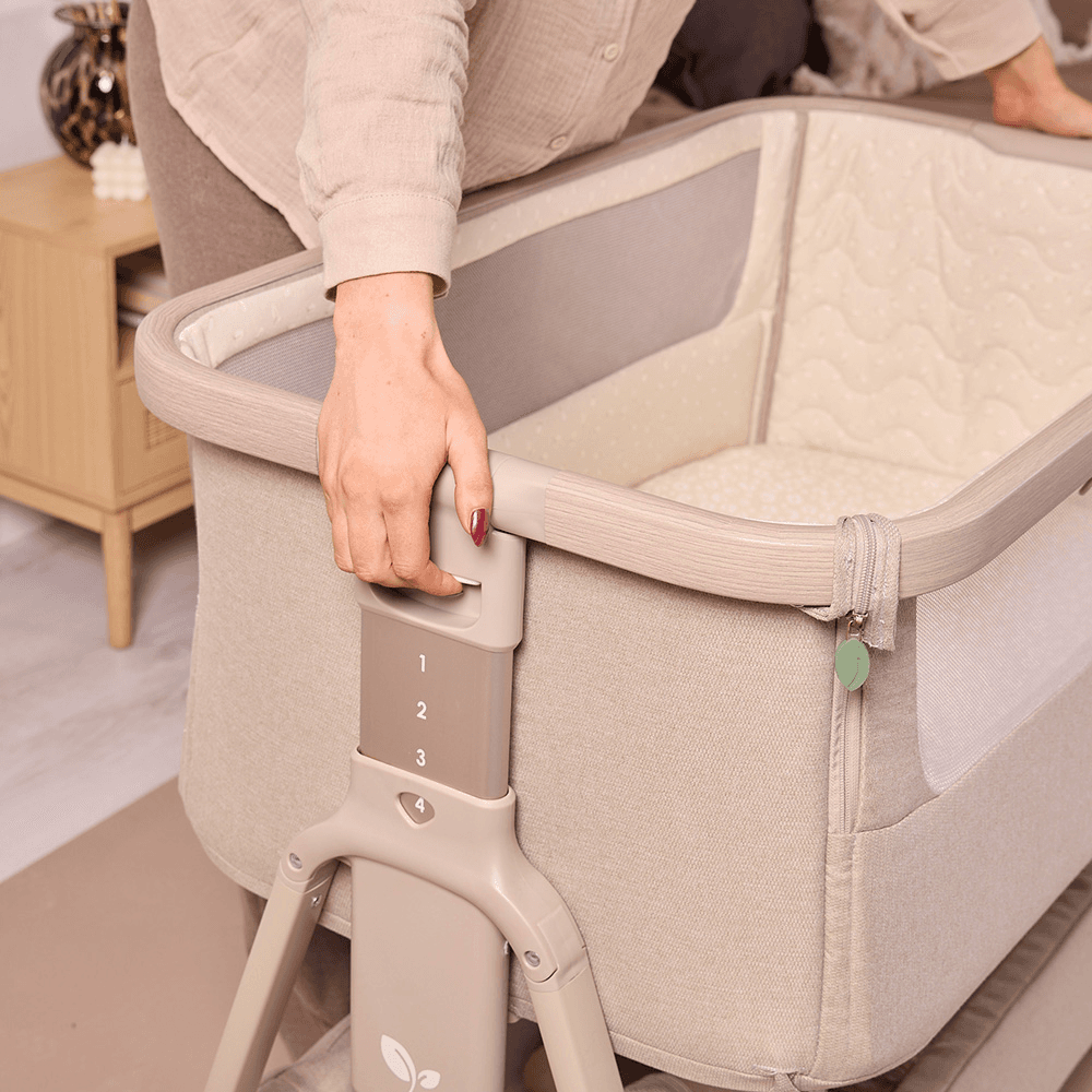 CoZee Air 2 Bedside Crib