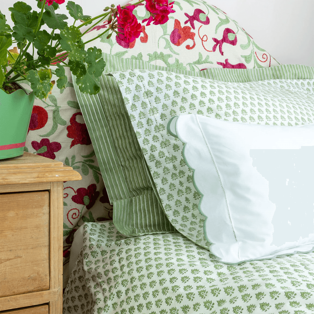 Pomily Pillow