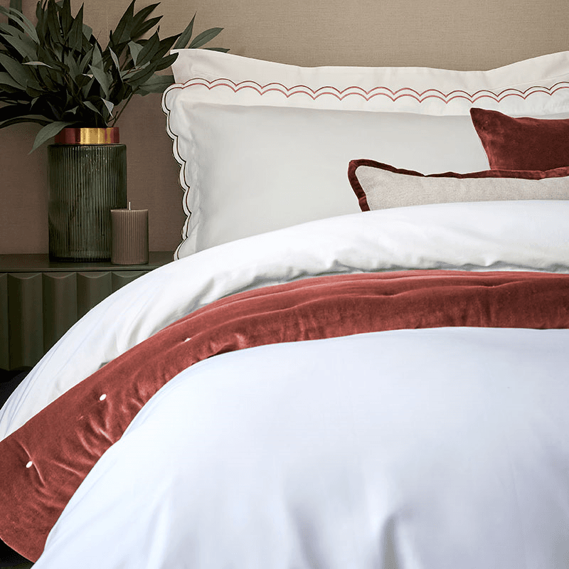 Scallop Edge Pair of Oxford Pillowcases
