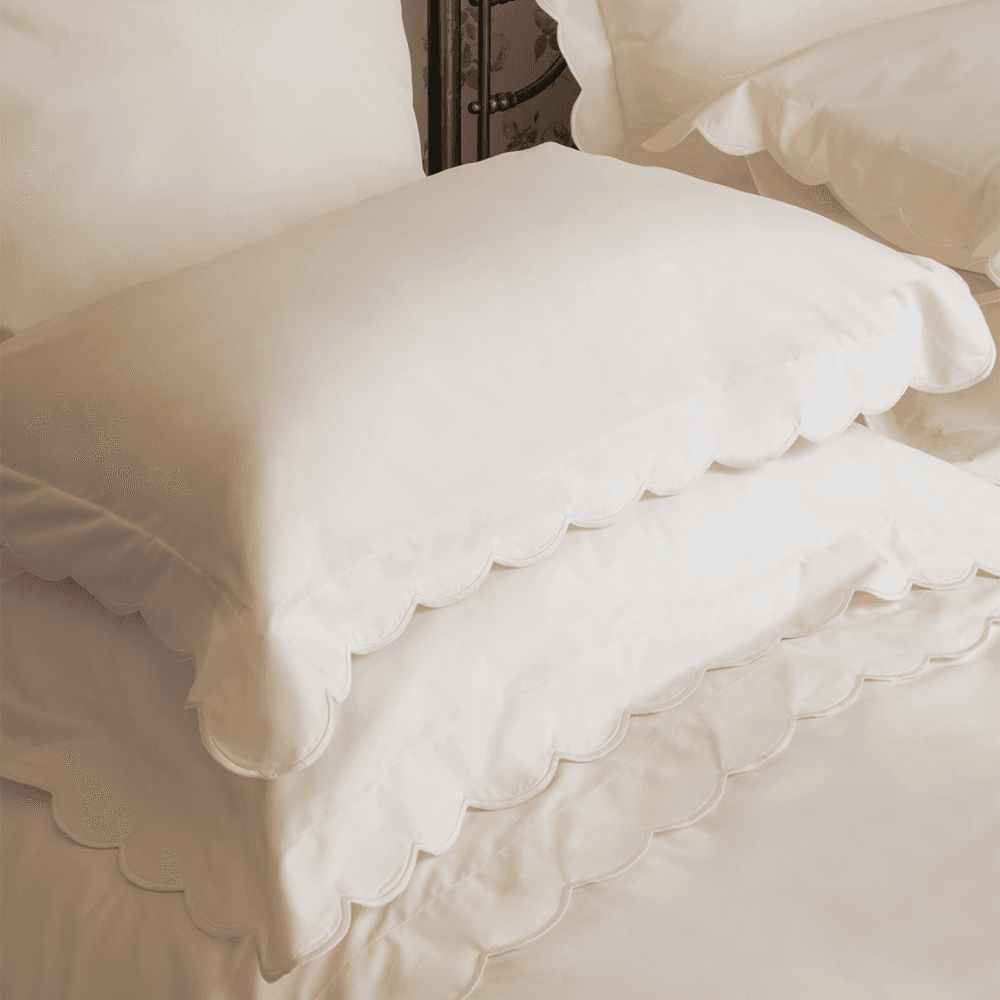 Alexandra Wavy Scalloped Pair of Pillowcases, White