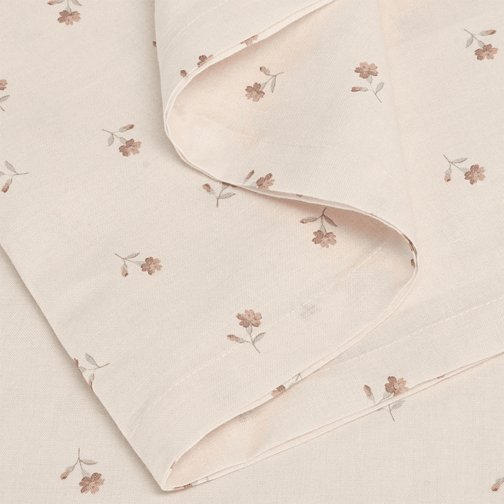 Posy Bud Table Runner, Pearl