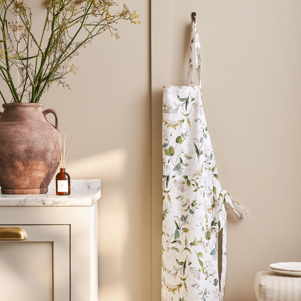 Wild Floral Apron, Off-White