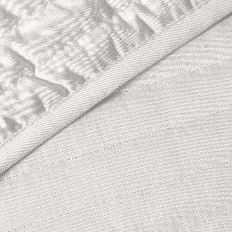 Quilted Lines Bedspread