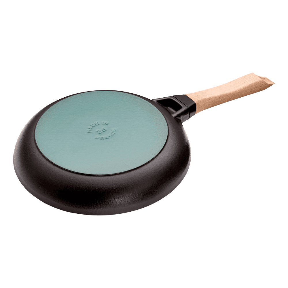 Frying pan with wooden handle, Black