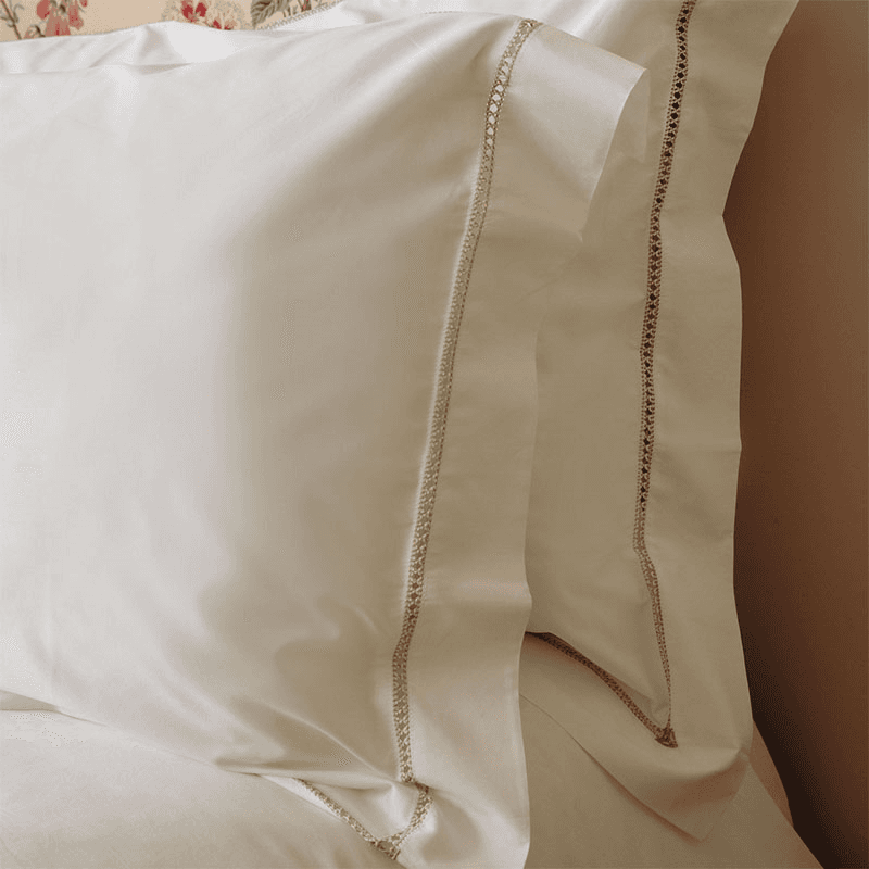 Georgiana Ladderstitch Pillowcase, Nougat