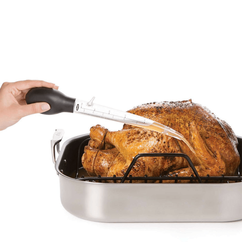 Angled Baster with Cleaning Brush