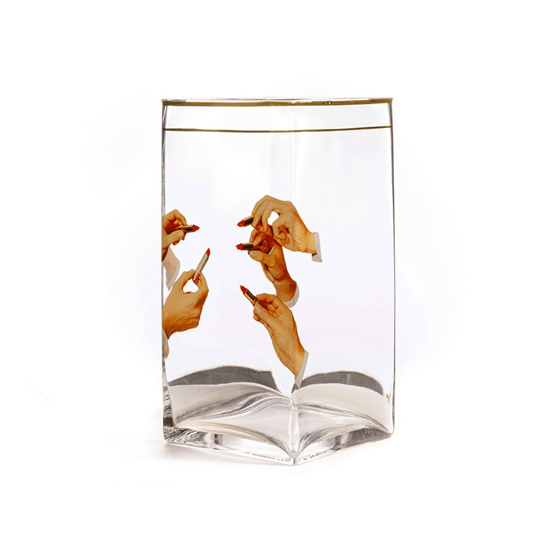 Toiletpaper Lipsticks Vase